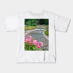 Pink Geraniums With Background River Kids T-Shirt